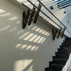 hinh-lap-dat-gian-phoi-gan-tuong