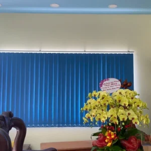 Rèm lá dọc màu xanh chống cháy