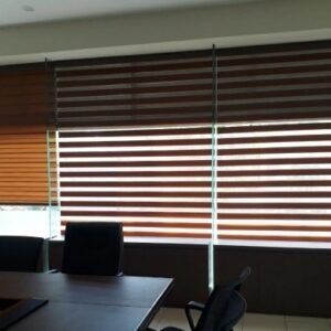 Rèm Cầu Vồng Văn Phòng