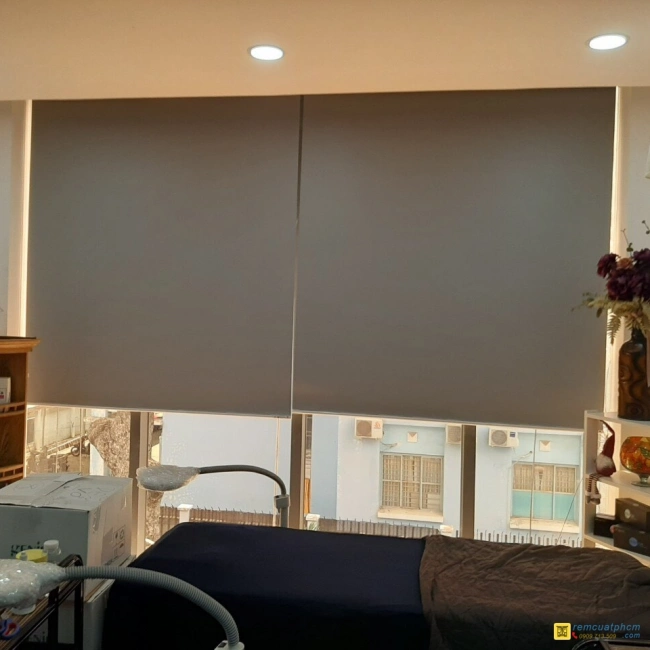 Rèm cuốn chống nắng cho văn phòng hiện đại - Ảnh 4